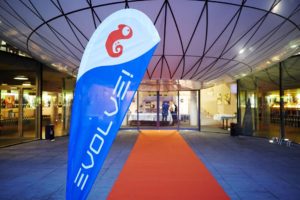 evolve-summit-vlajka-flag-sono-centrum-brno